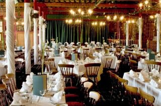 Hotel Blarney Woollen Mills