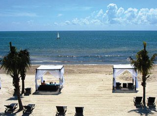 Hotel Bluebay Grand Esmeralda