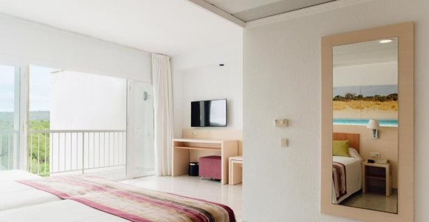 Hotel Bluesea Coral Beach