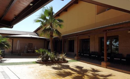 Hotel Bodegas Chateau Viñasoro