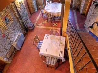 Hotel Bodegas De Arnes