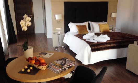 Hotel Bonansa Country