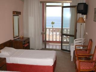 Hotel Bone Club