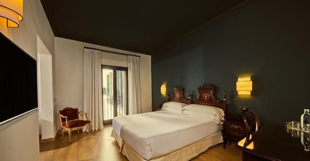 Hotel Born