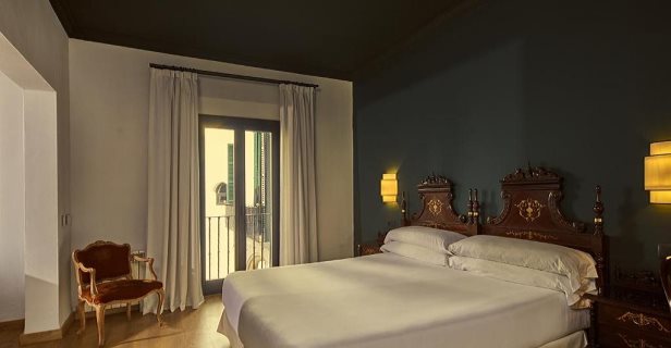 Hotel Born