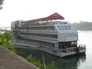 Hotel Botel Gracia