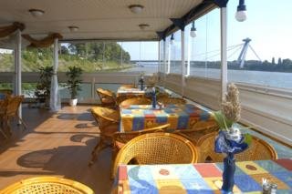Hotel Botel Marina