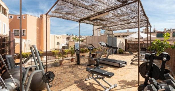 Hotel Brondo Architect