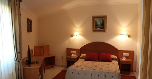 Hotel Cabo De Festiñanza