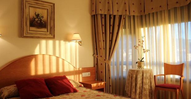 Hotel Cabo De Festiñanza