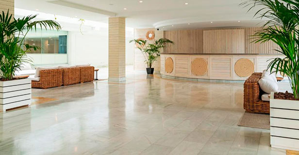 Hotel Cabogata Jardín