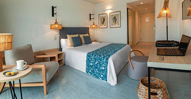 Hotel Cabogata Jardín
