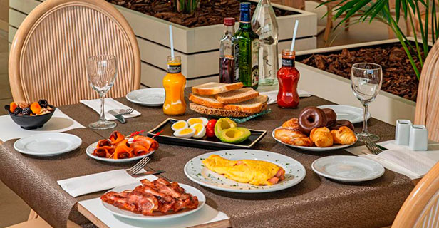 Hotel Cabogata Jardín