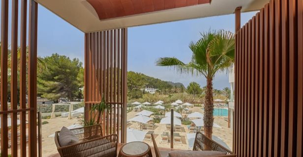 Hotel Cala San Miguel The Club