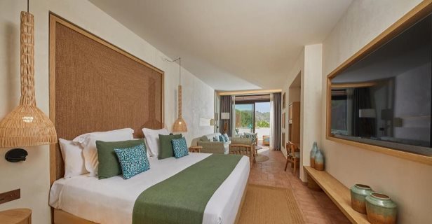 Hotel Cala San Miguel The Club