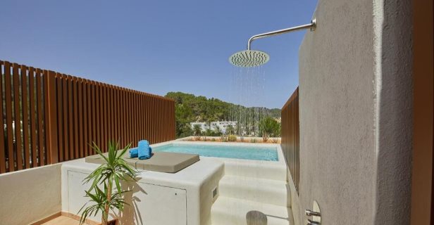Hotel Cala San Miguel The Club