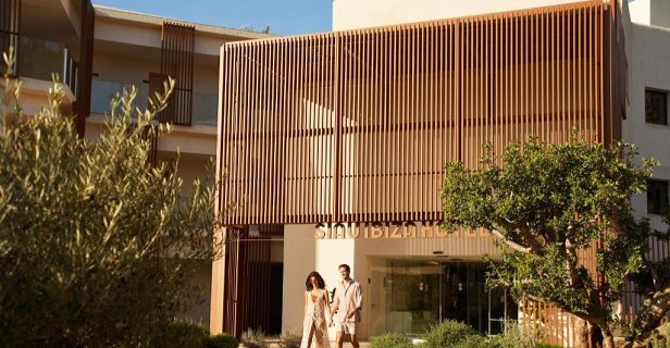 Hotel Cala San Miguel The Club