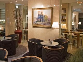 Hotel Cambon