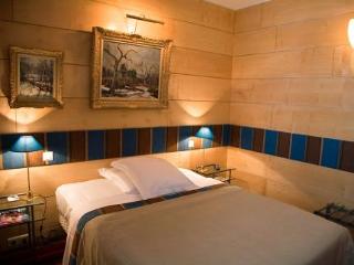 Hotel Cambon