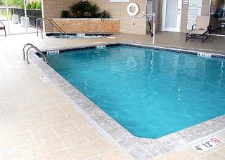 Hotel Cambria Suites