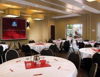 Hotel Cambria Suites Akron-canton Airport
