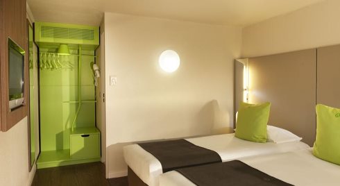 Hotel Campanile Epone