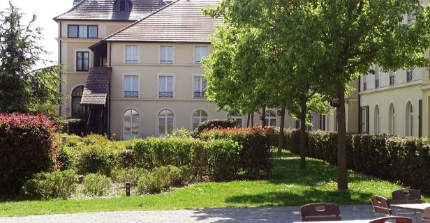 Hotel Campanile Val De France Disneyland Paris