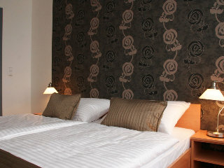 Hotel Canada Kft
