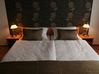 Hotel Canada Kft