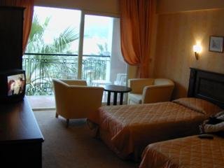 Hotel Candan Beach