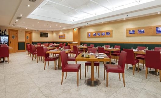 Hotel Canopy By Hilton Madrid Castellana