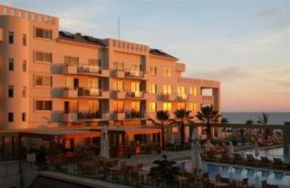 Hotel Capital Coast Resort And Spa