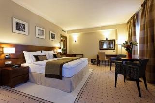 Hotel Capital Plaza