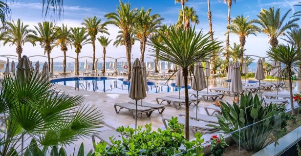 Hotel Caprici Beach Spa
