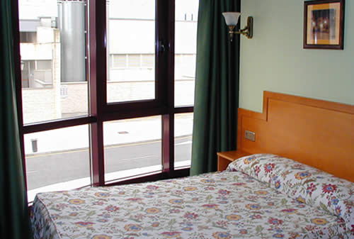 Hotel Carbayon II