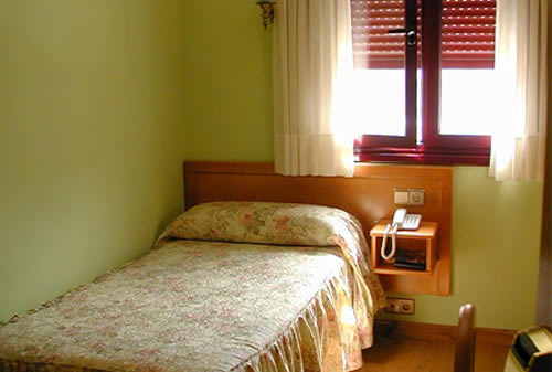 Hotel Carbayon II