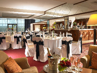 Hotel Carlton Shearwater & Spa