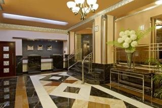 Hotel Carlyle Suites