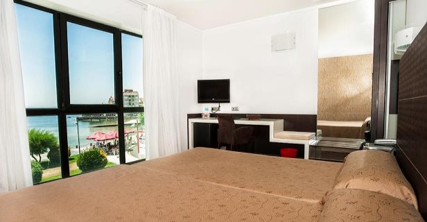 Hotel Carril