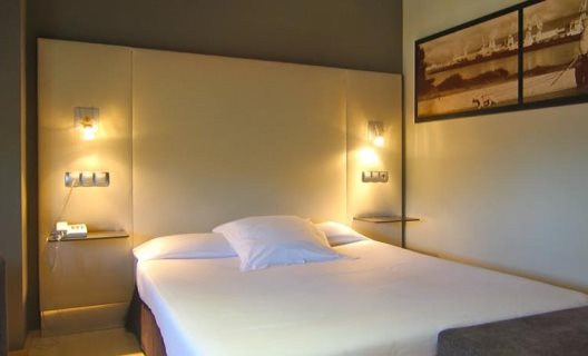 Hotel Carris Almirante
