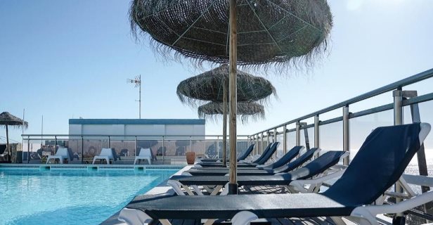 Hotel Carvi Beach