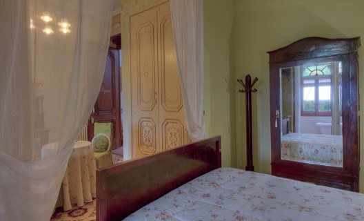 Hotel Casa Ceremines