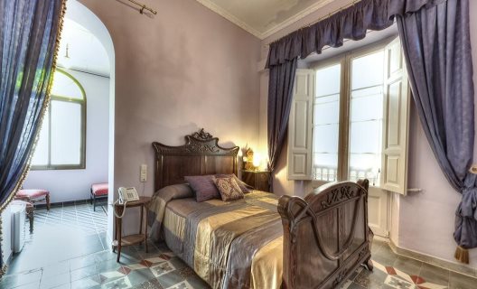 Hotel Casa Ceremines