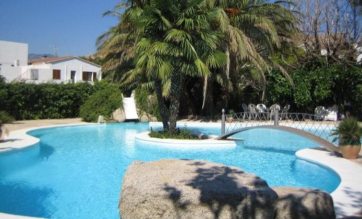 Hotel Casa Ceremines