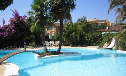 Hotel Casa Ceremines