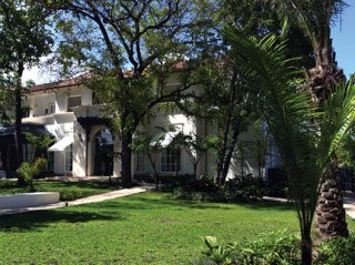 Hotel Casa Colonial Beach & Spa