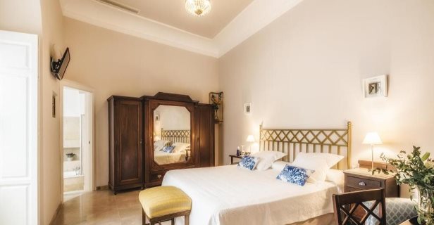 Hotel Casa De Colón