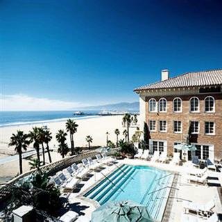 Hotel Casa Del Mar