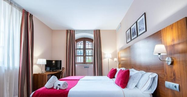 Hotel Casino Del Tormes