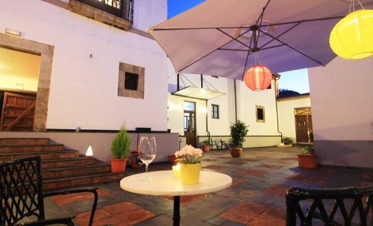 Hotel Casona Del Busto